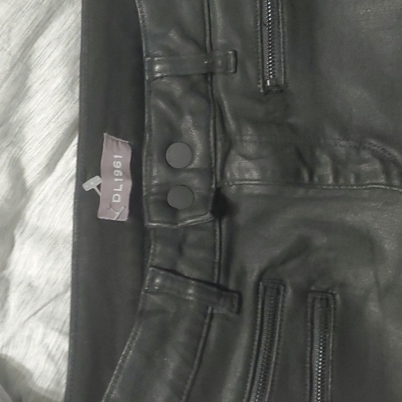 DL1961 pants womens size 27 4 black zipper accents double button cropped skinny - Picture 10 of 15
